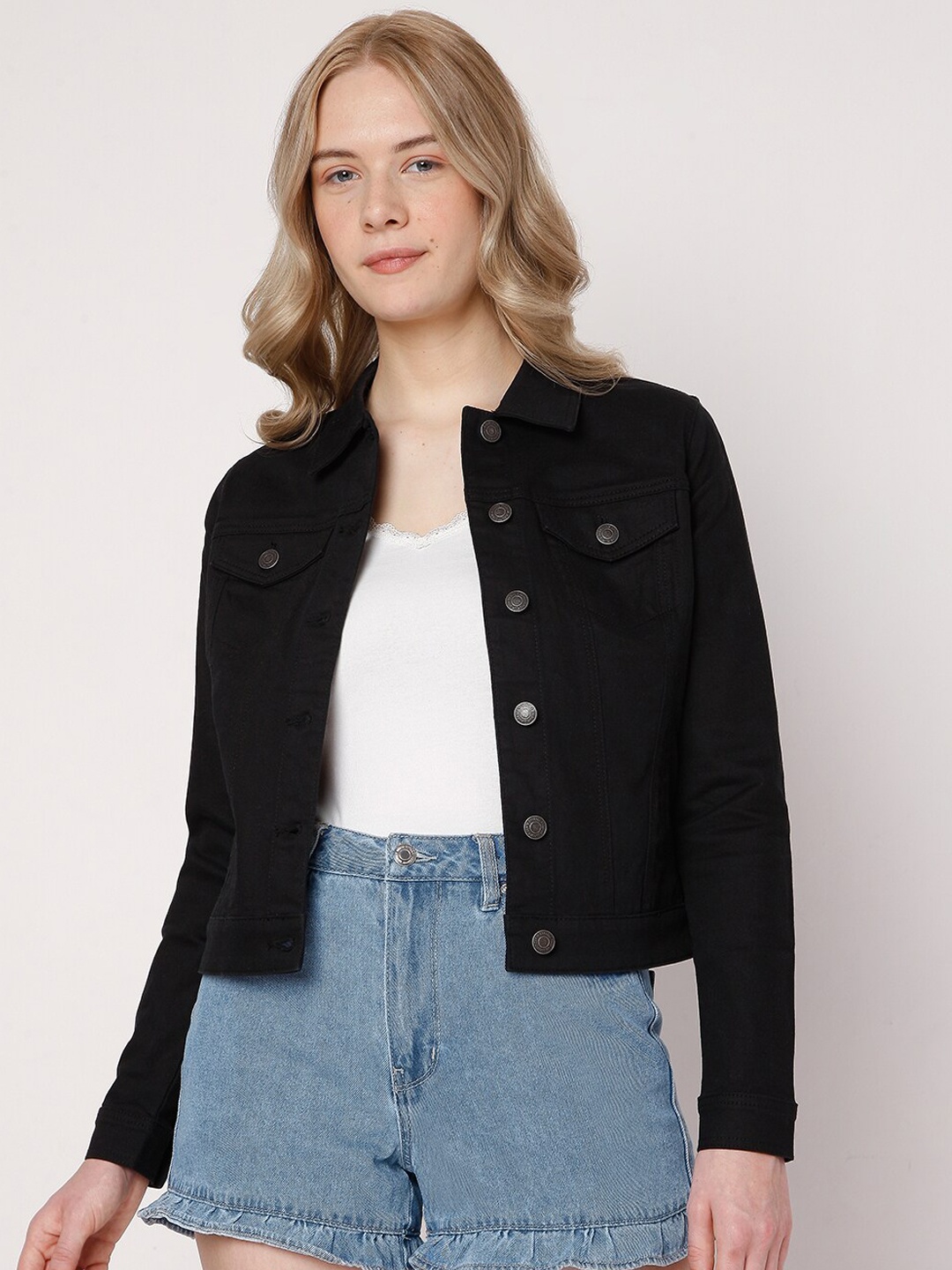 

Vero Moda Women Black Washed Crop Cotton Denim Jacket