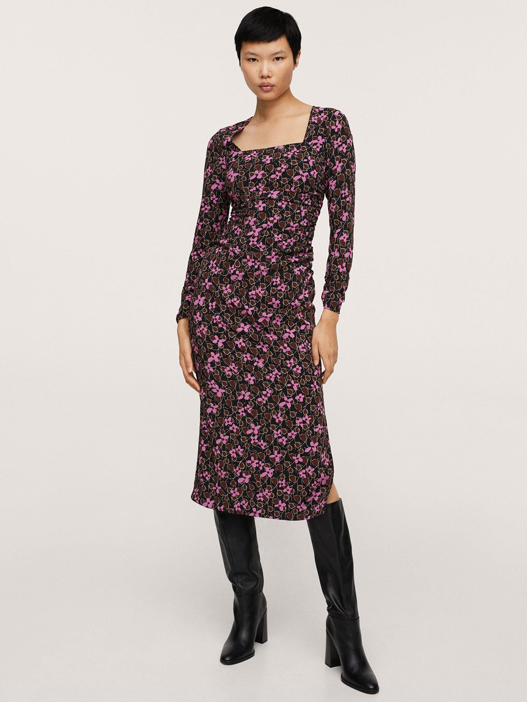 

MANGO Women Black & Pink Floral Bodycon Midi Dress