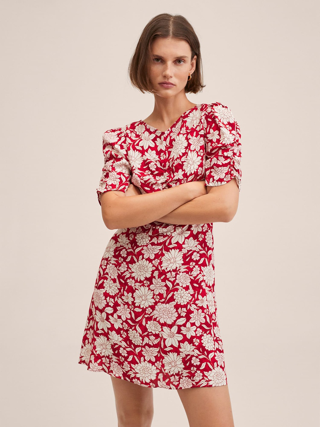 

MANGO Women Red & White Floral Print Puff Sleeves A-Line Dress