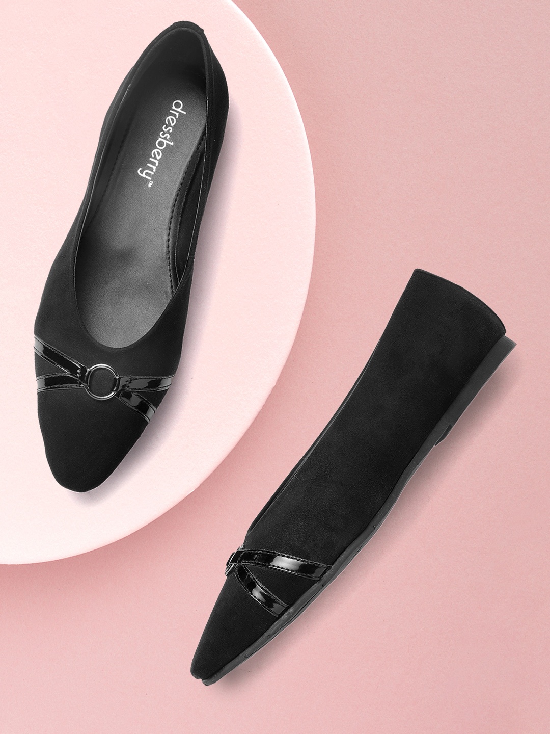 

DressBerry Women Black Solid Ballerinas