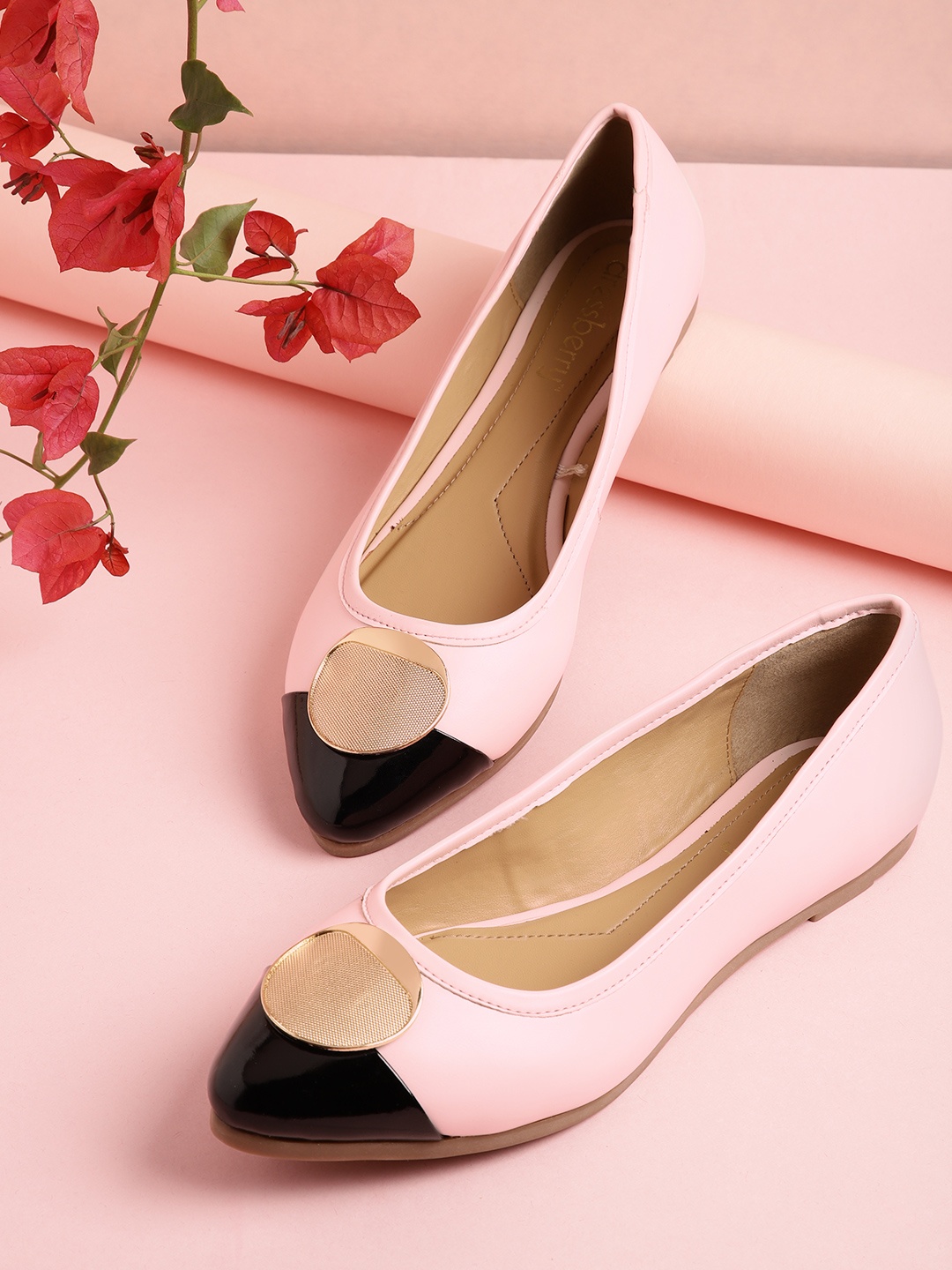 

DressBerry Women Pink & Black Colourblocked Ballerinas with Metallic Detail