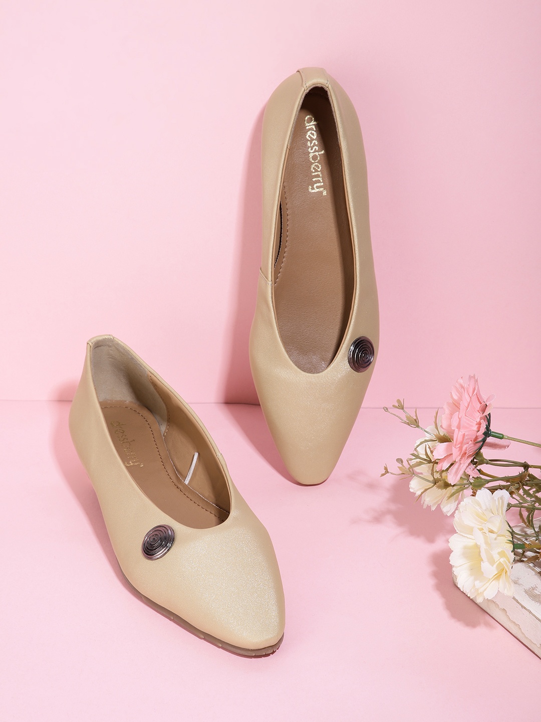 

DressBerry Women Ballerinas, Gold