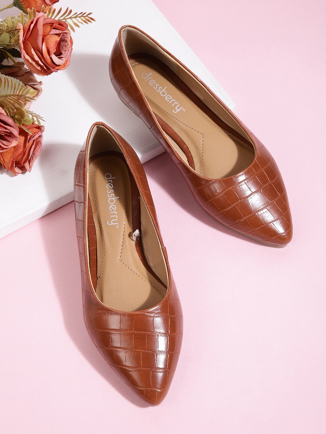 

DressBerry Women Brown Croc Textured Ballerinas