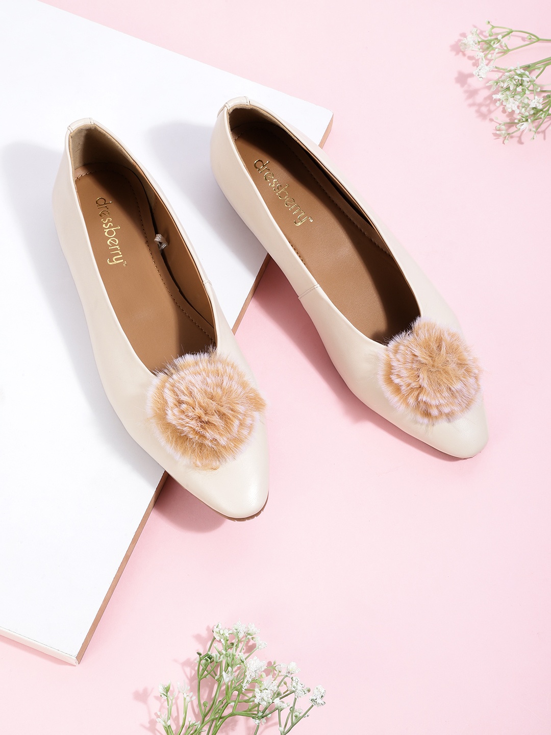 

DressBerry Women Beige Solid Ballerinas