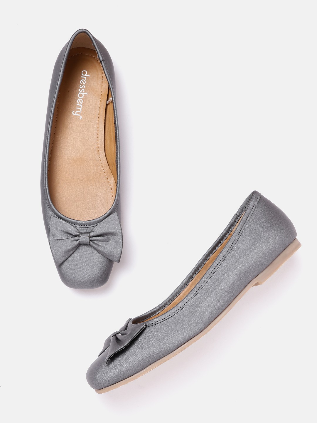 

DressBerry Women Grey Solid Ballerinas with Bow Detail