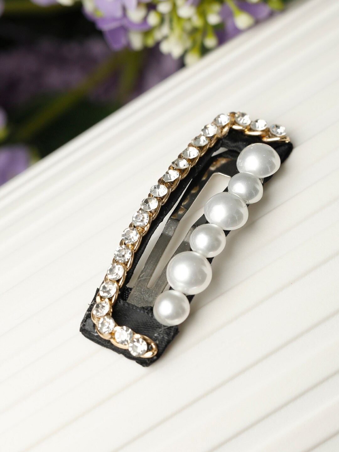 

Priyaasi Women Gold-Toned & White Embellished Tic Tac Hair Clip