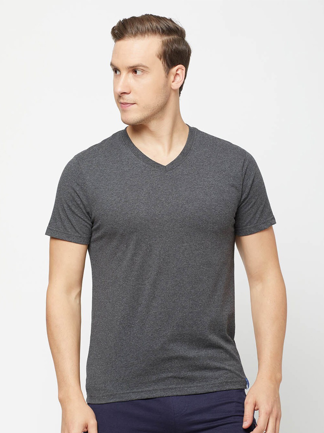 

SPORTO Men Grey Melange V-Neck Raw Edge T-shirt