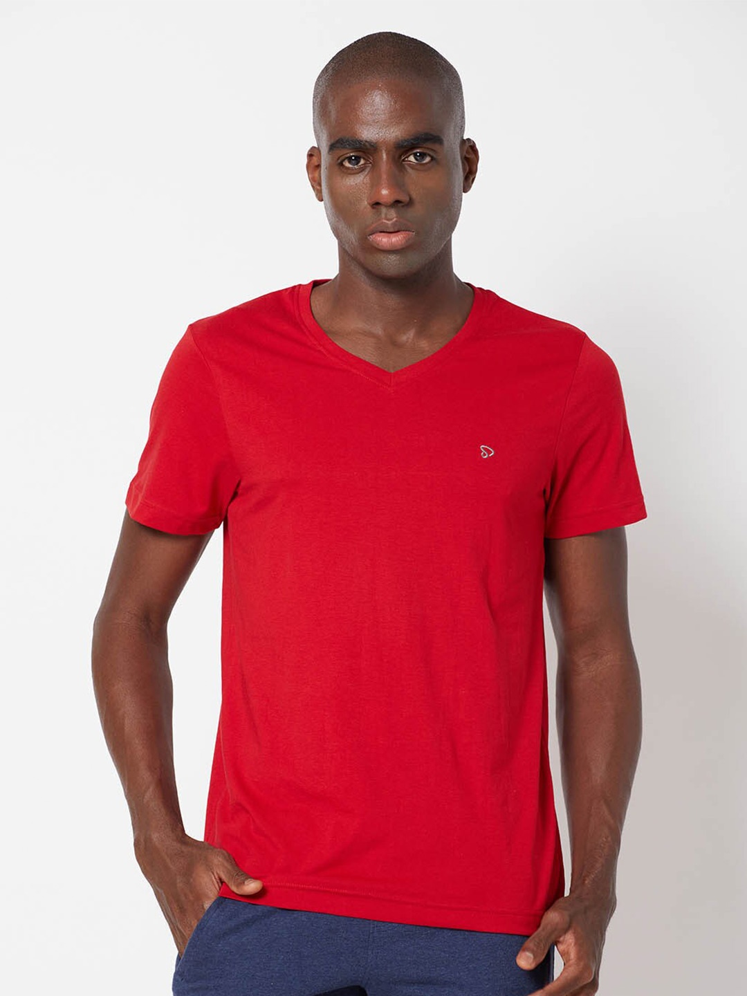 

SPORTO Men Red V-Neck Pure Cotton T-shirt