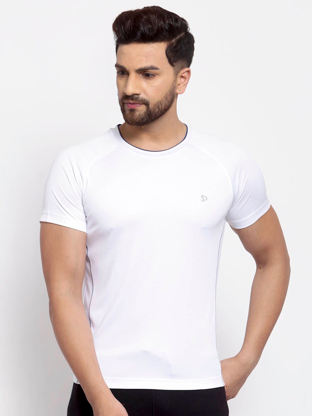 

SPORTO Men White Solid T-shirt