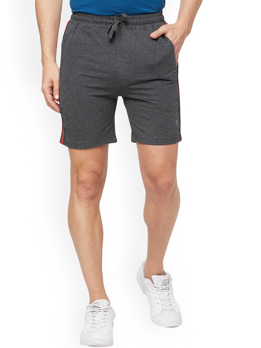 

SPORTO Men Grey Solid Shorts