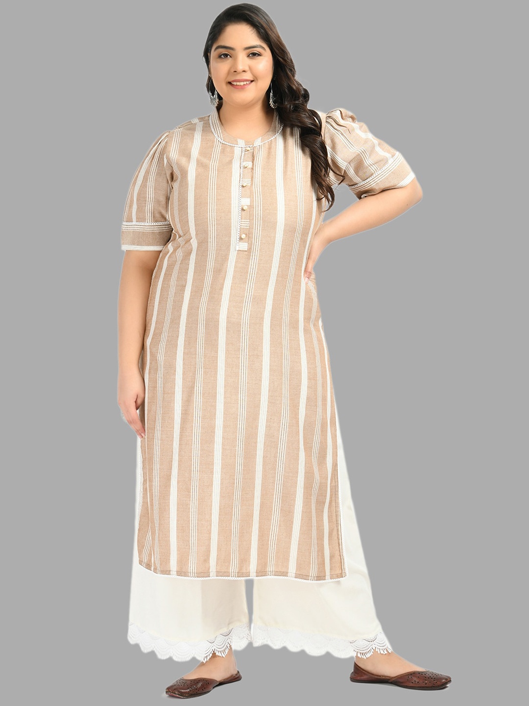 

PrettyPlus by Desinoor.com Women Plus Size Camel Brown Pure Cotton Kurta & Palazzos