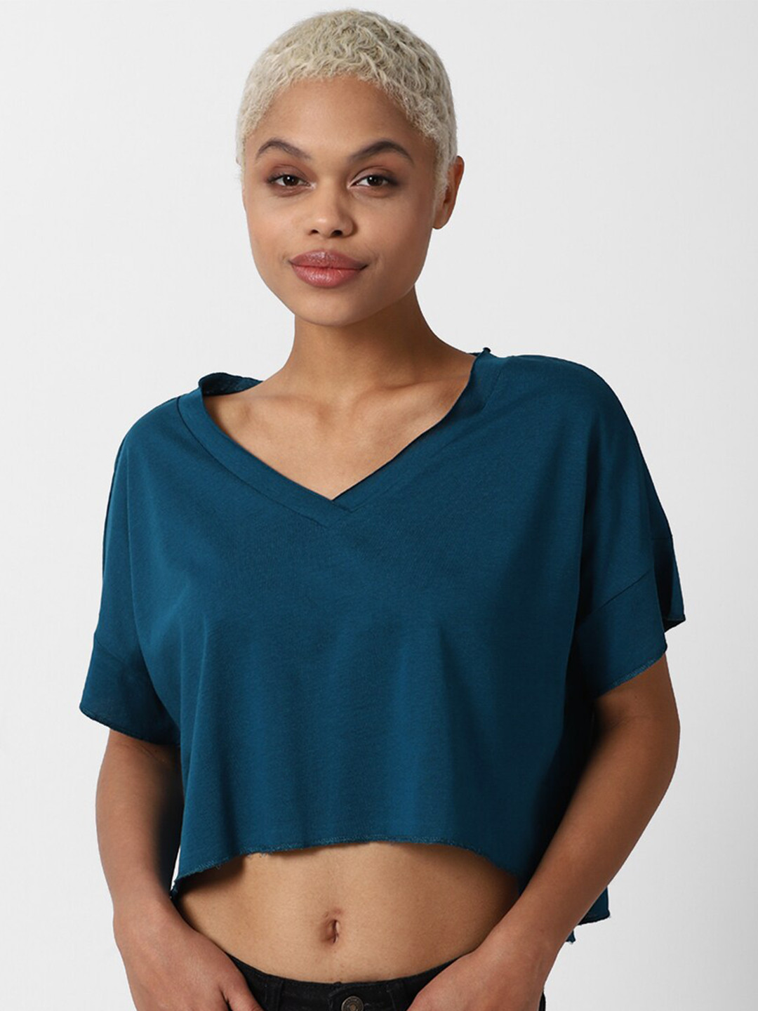 

FOREVER 21 Blue Solid Boxy Crop Top