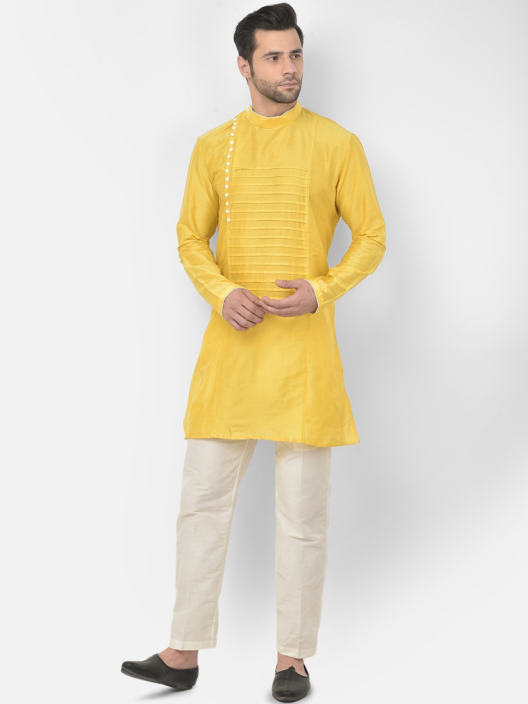 

DEYANN Men Yellow Kurta with Trousers
