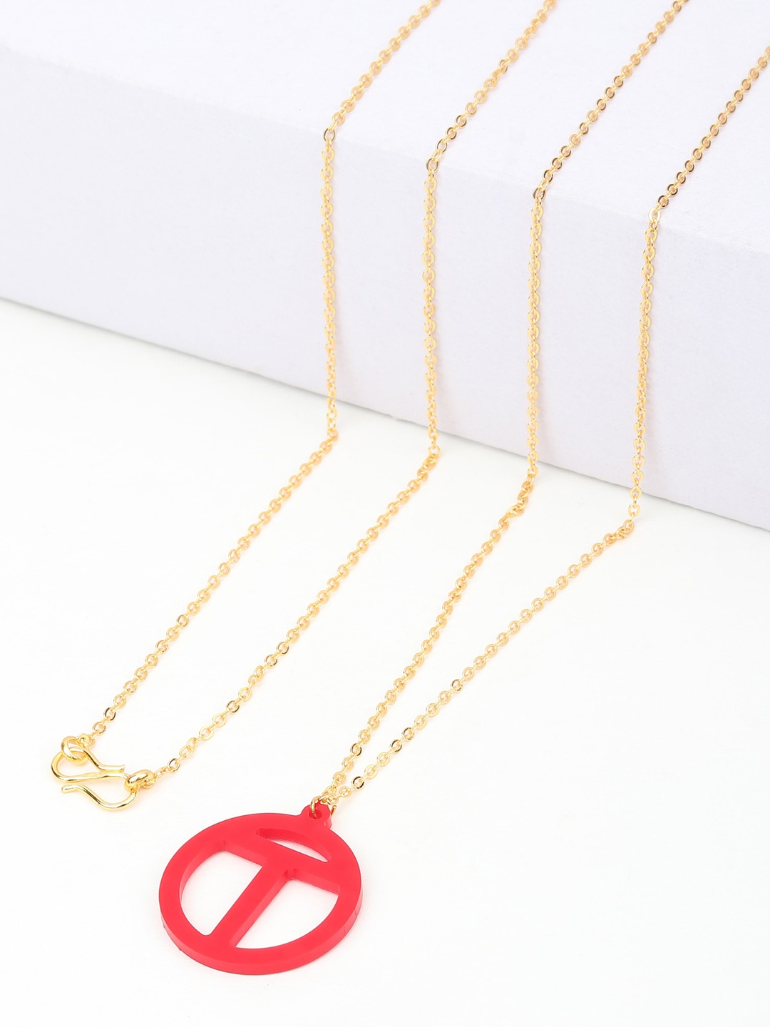 

Goldnera Red & Gold-Toned Alphabet T Pendant with Chain