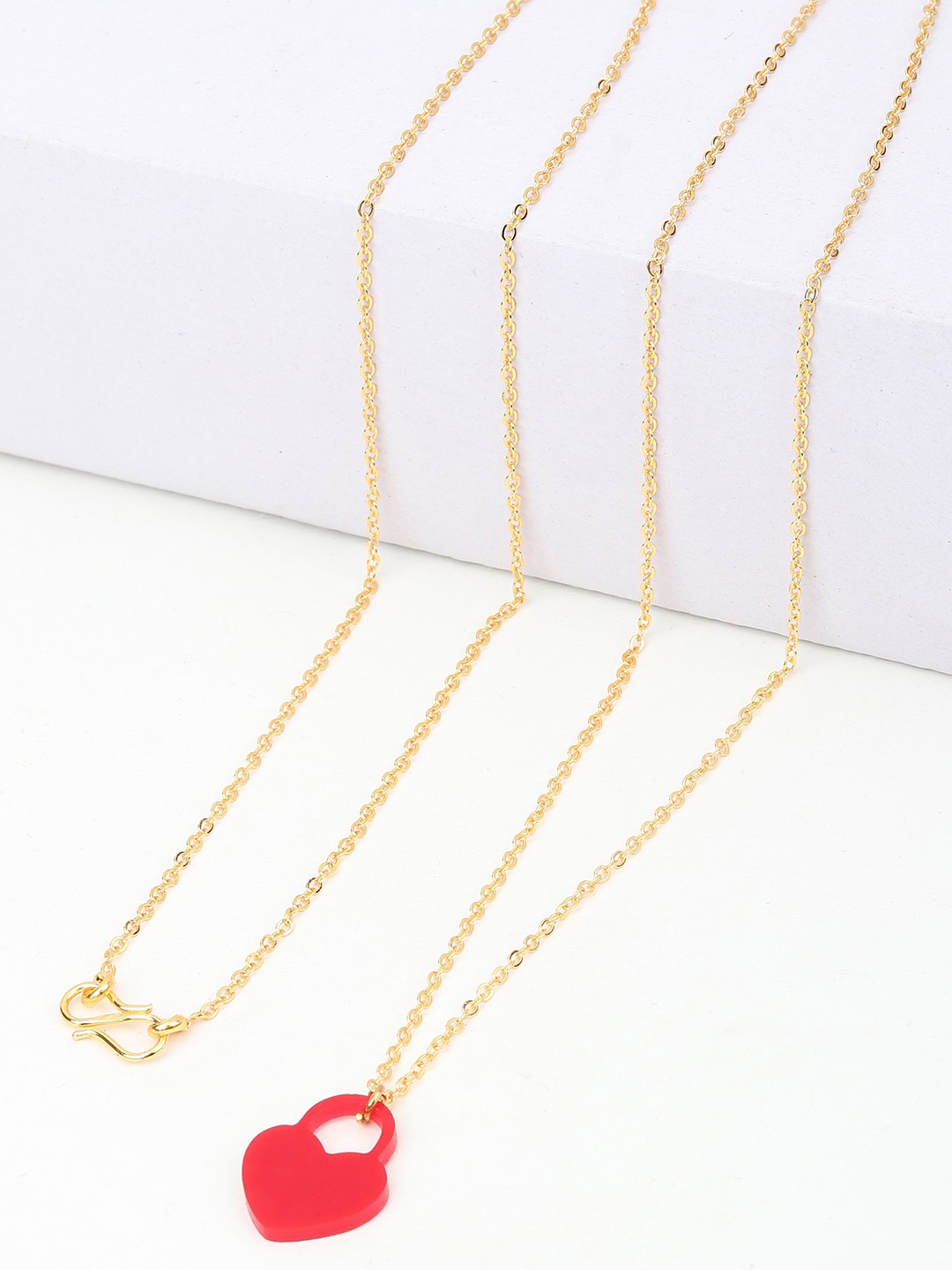 

Goldnera Women Red & Gold-Toned Heart Loving Lock Pendant With Chain