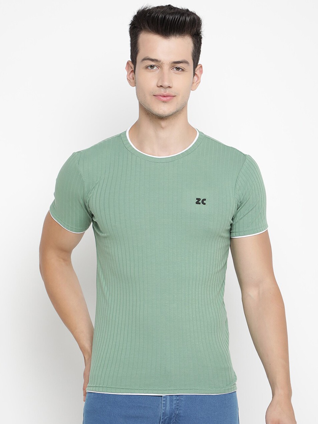 

V2 Value & Variety Men Green Slim Fit T-shirt