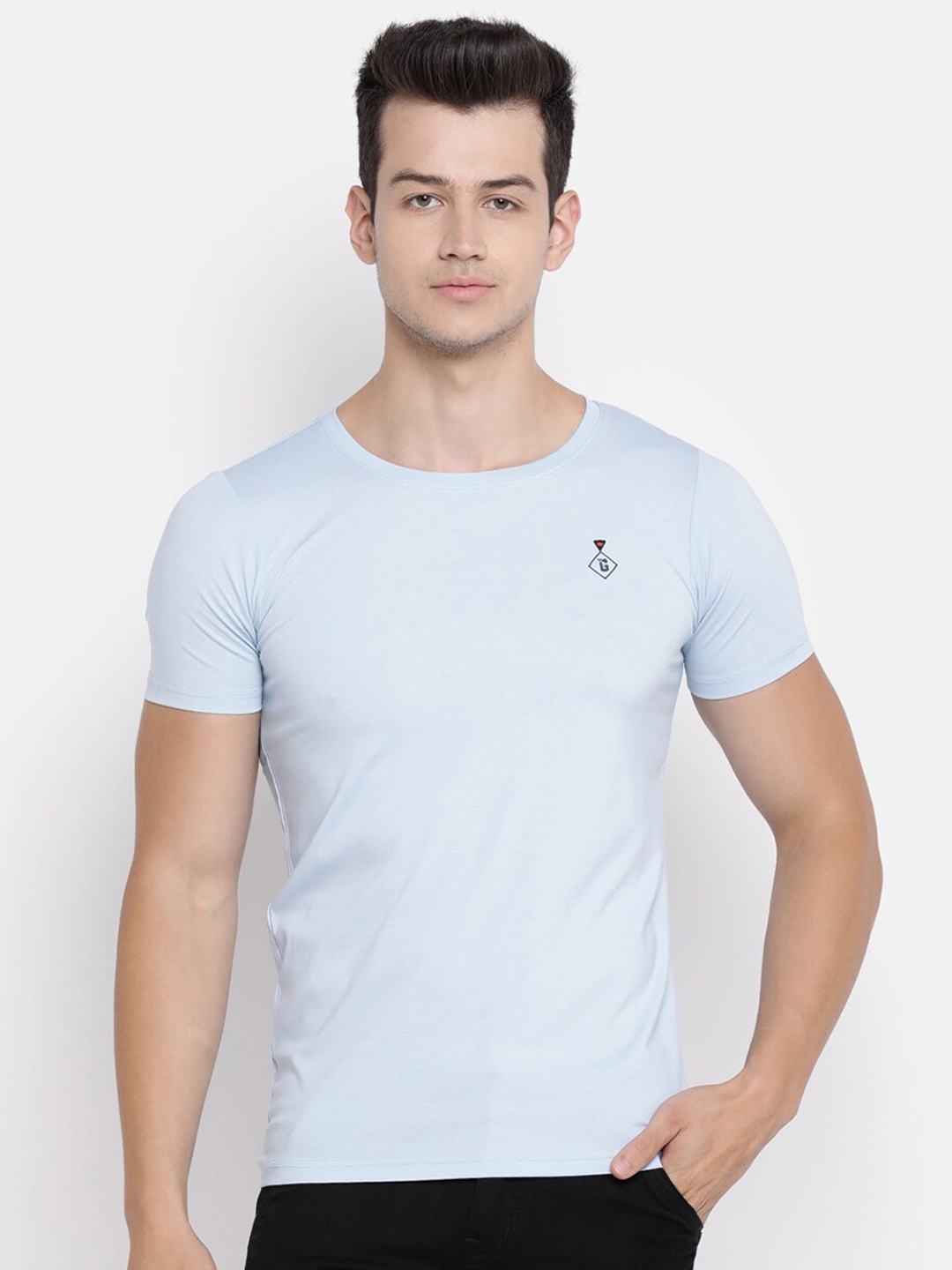 

V2 Value & Variety Men Blue Polyester T-shirt