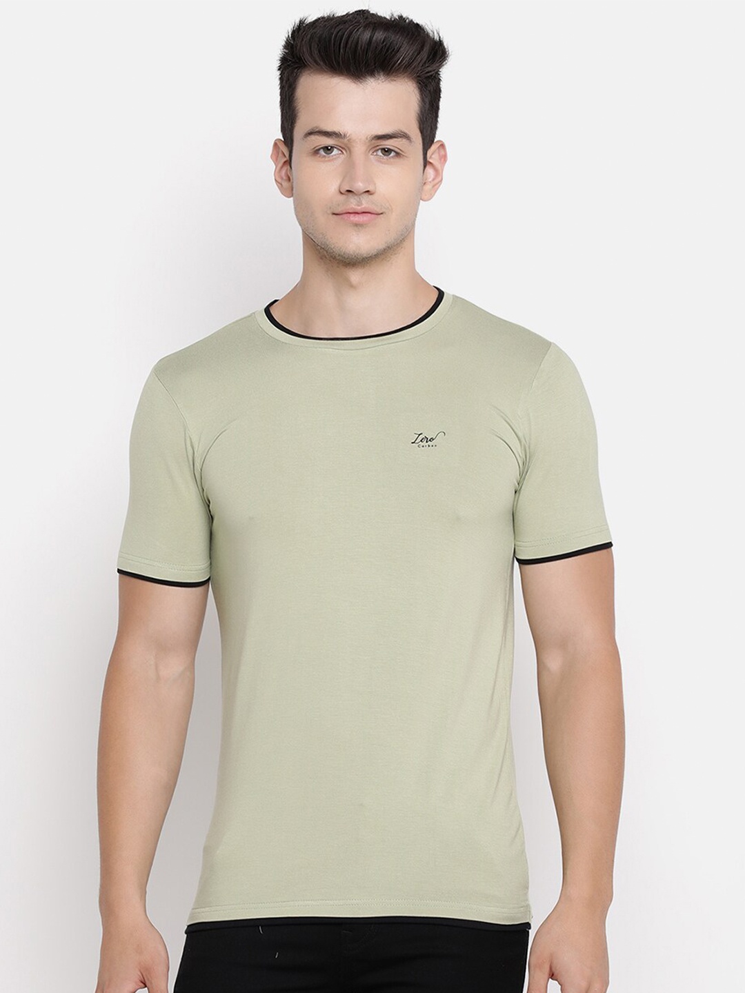 

V2 Value & Variety Men Green Regular Fit T-shirt