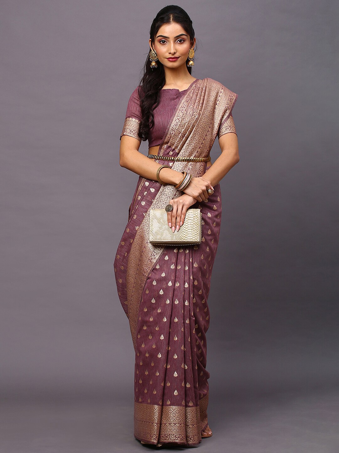 

Mitera Burgundy & Gold-Toned Woven Design Zari Silk Blend Banarasi Saree