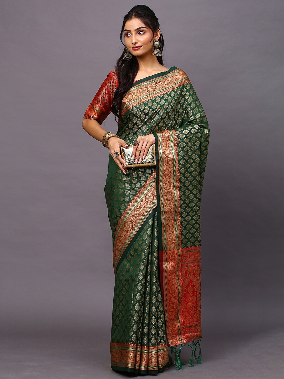 

Mitera Maroon & Green Woven Design Zari Silk Blend Banarasi Saree