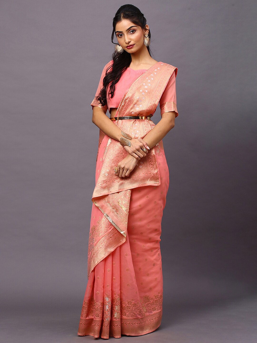 

Mitera Pink & Gold-Toned Woven Design Silk Cotton Banarasi Saree