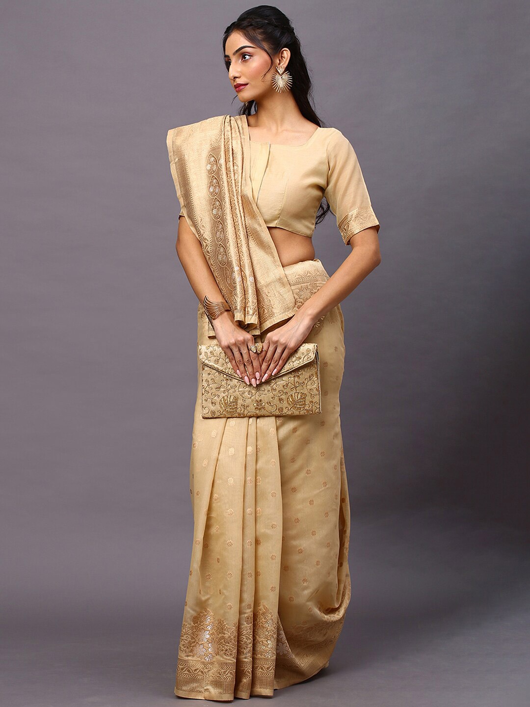 

Mitera Cream-Coloured & Gold-Toned Woven Design Zari Silk Cotton Banarasi Saree