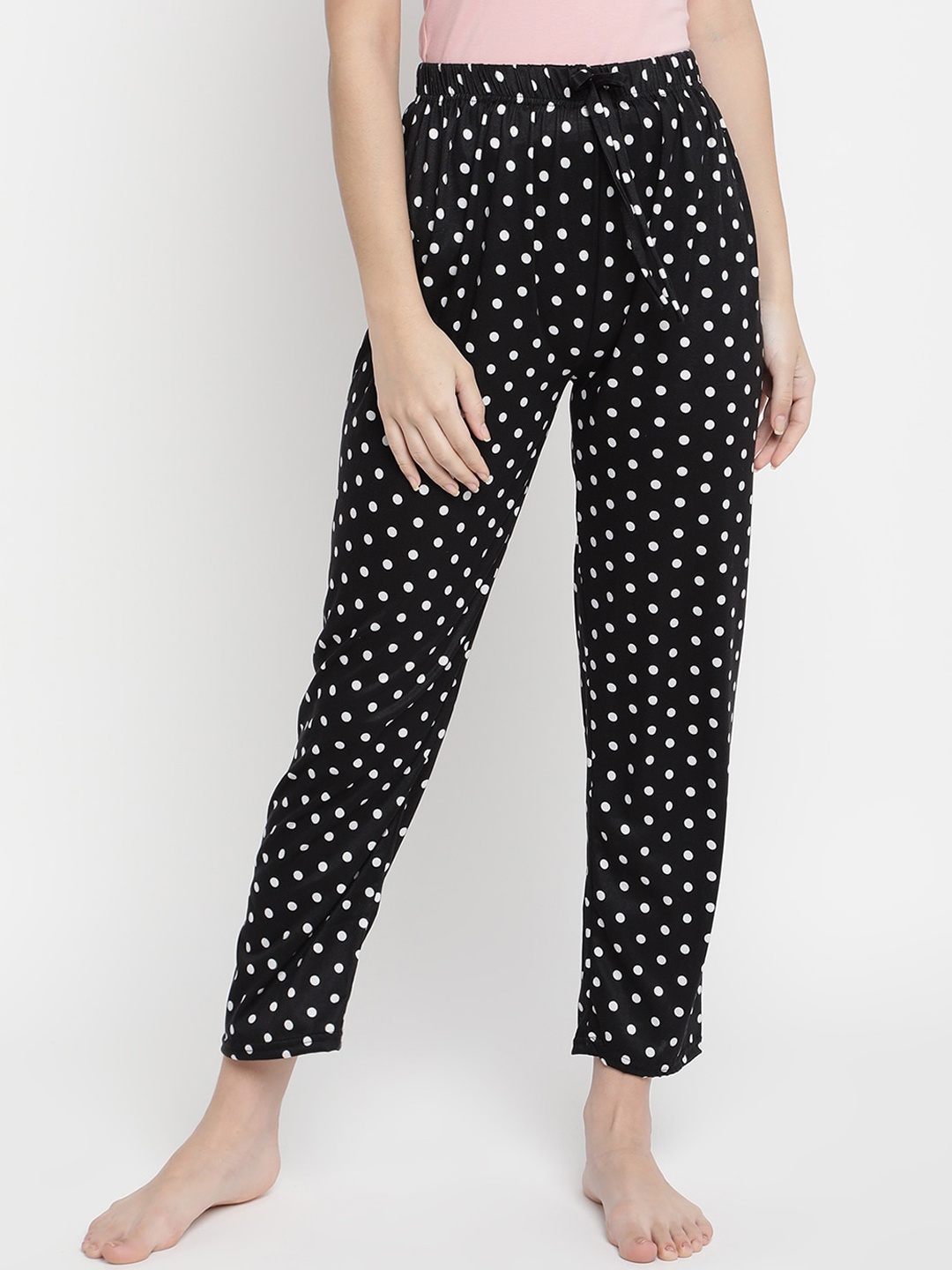 

V2 Value & Variety Women Black & White Printed Lounge Pants