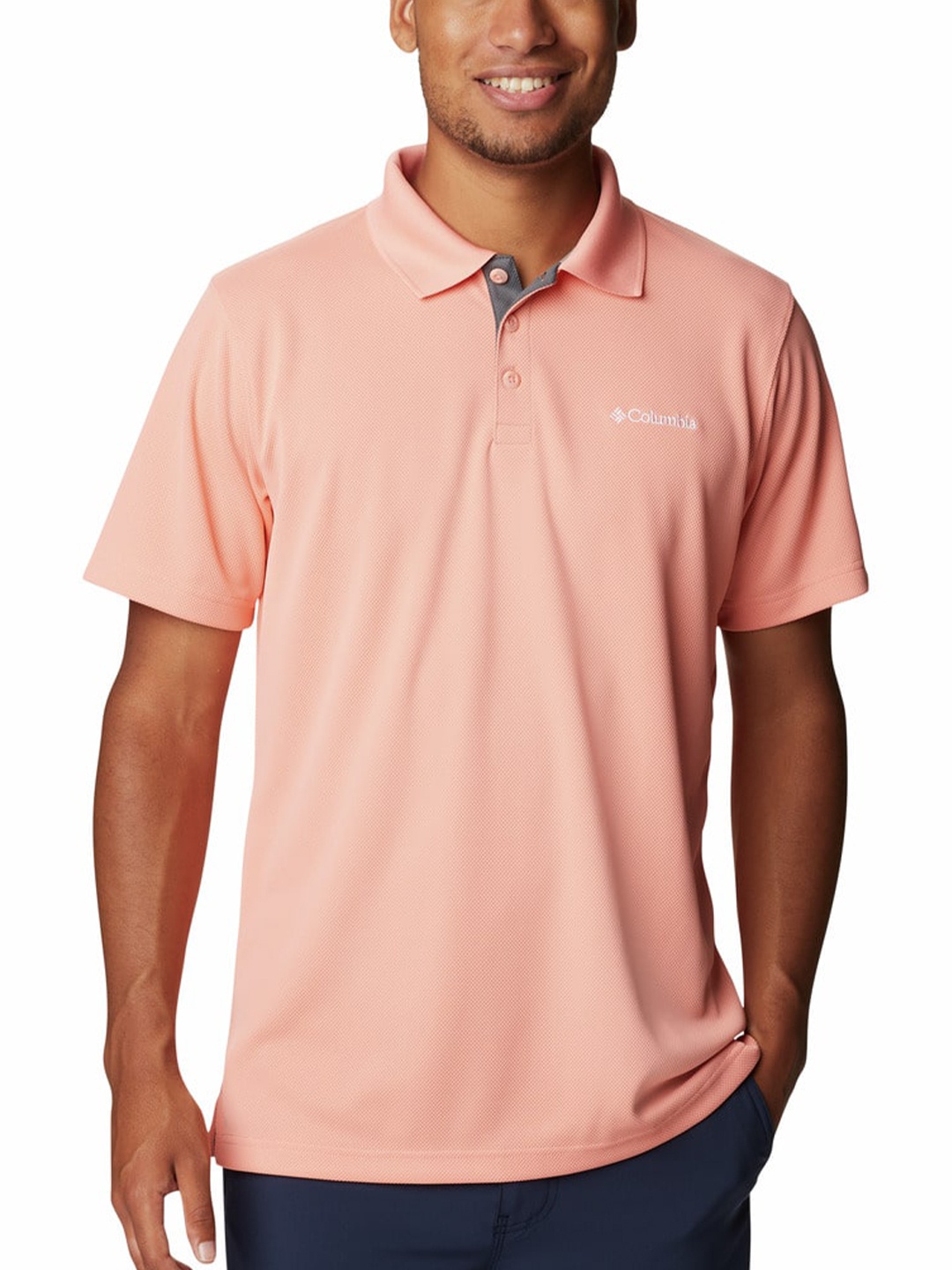 

Columbia Men Coral Solid Regular Fit Hiking T-shirt