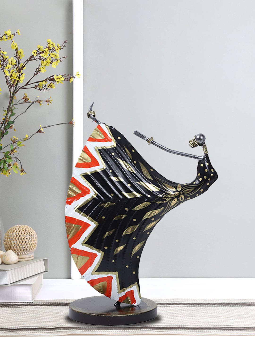 

Aapno Rajasthan Black & Red Captivating Marie Dancing Lady Showpieces