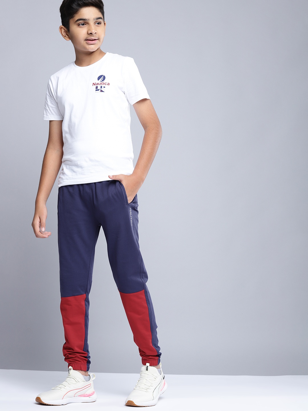 

Nautica Teen Boys Navy Blue & Red Pure Cotton Colourblocked Joggers