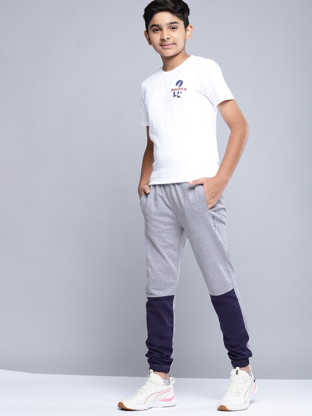 

Nautica Teen Boys Grey & Navy Blue Pure Cotton Colourblocked Joggers