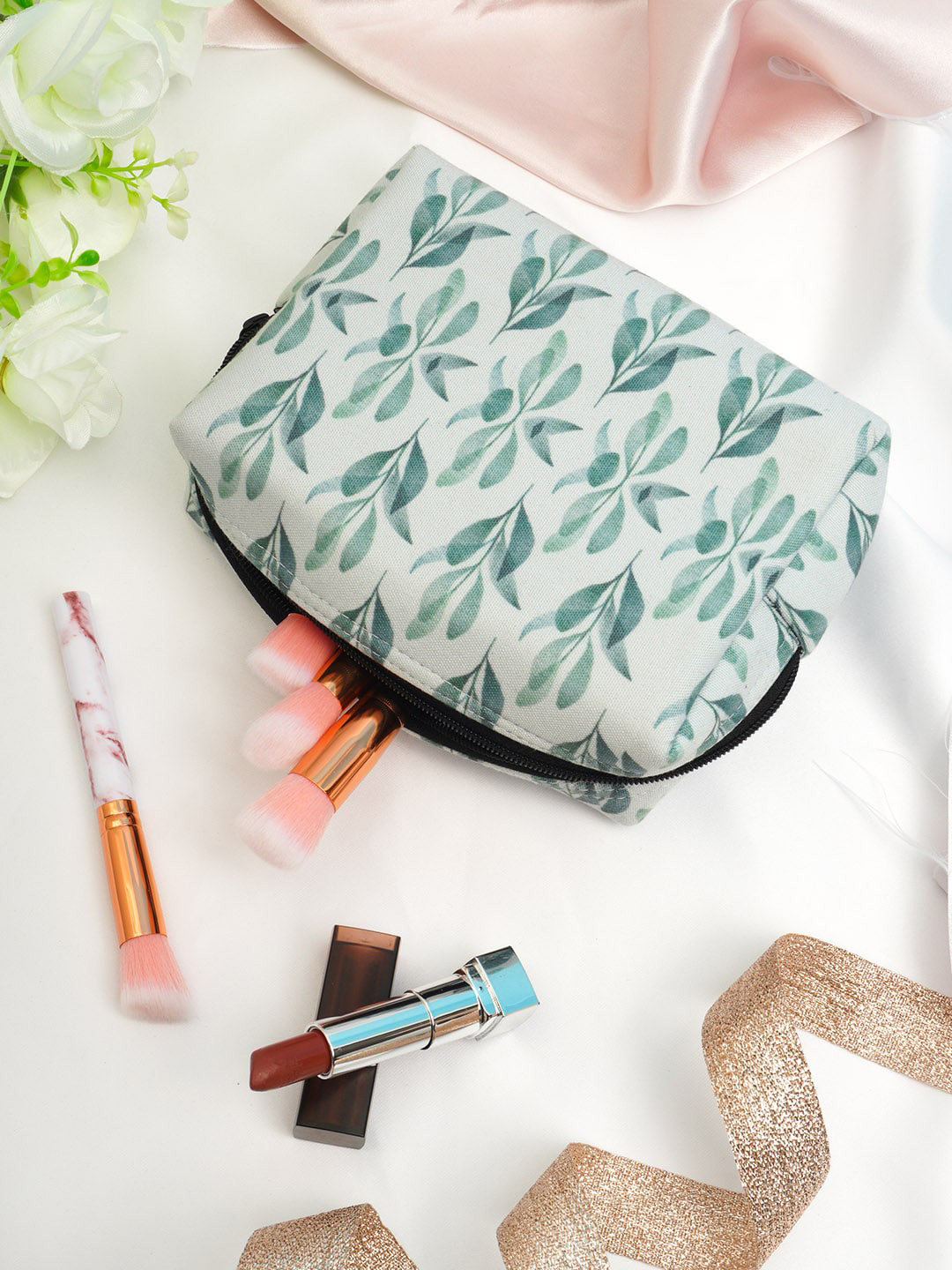 

Crazy Corner Green & White Leaves Printed Portable Travel Pouch