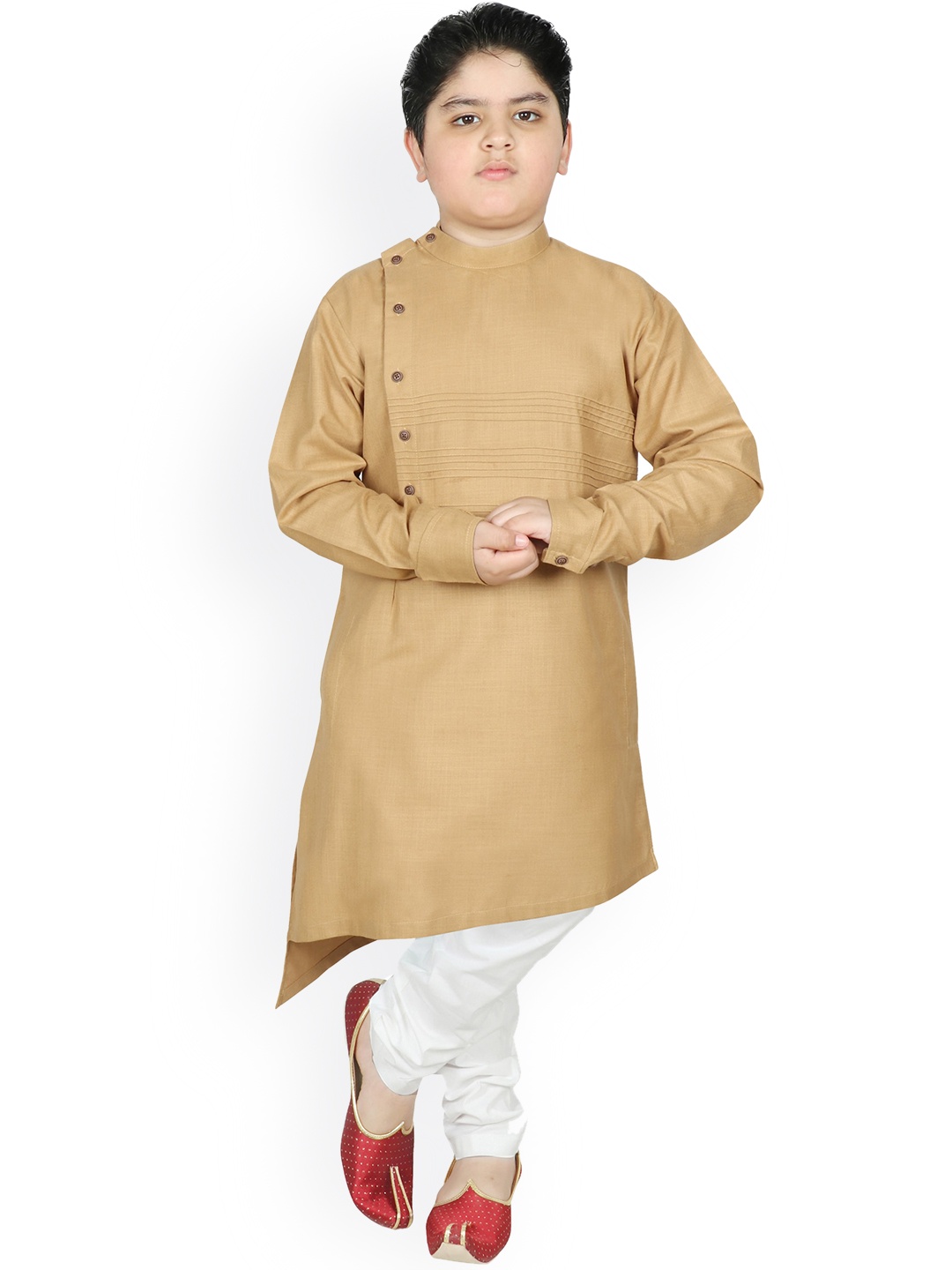 

SG YUVRAJ Boys Beige & White Self Design Angrakha Pure Cotton Kurta Trousers Set
