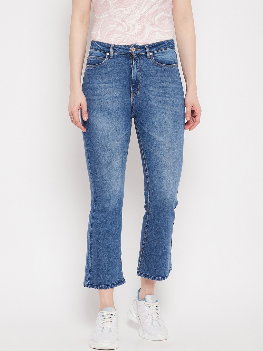 

Madame Women Blue Jean Tapered Fit Heavy Fade Cropped Cotton Jeans