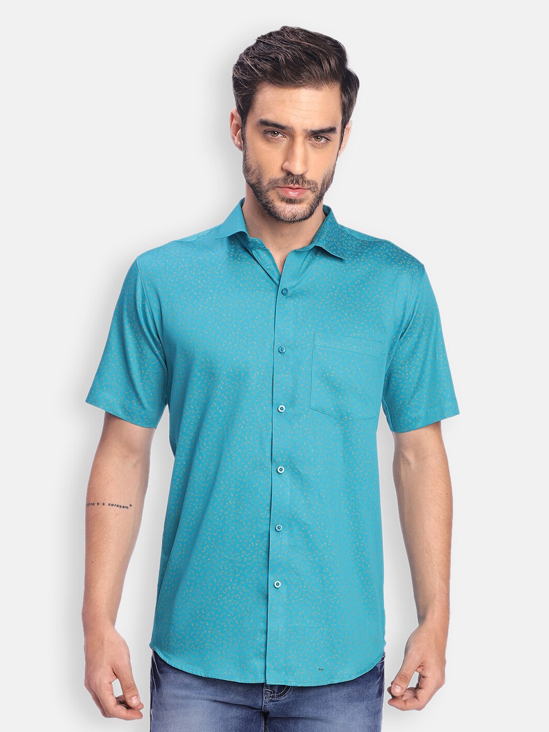 

Zeal Men Turquoise Blue Standard Floral Printed Cotton Casual Shirt