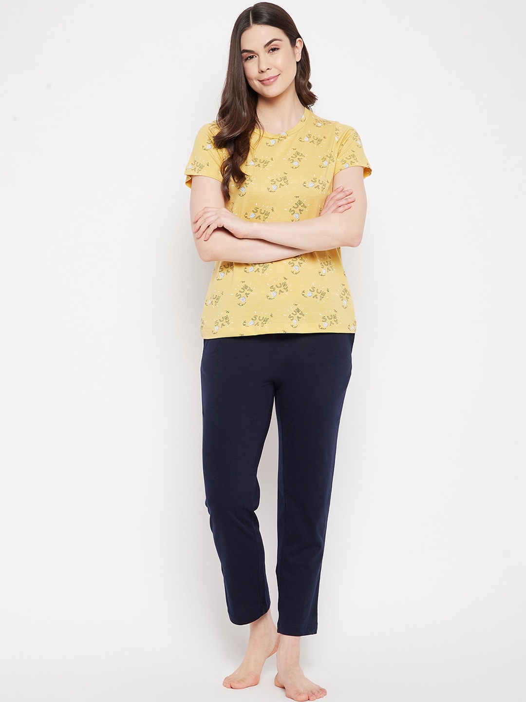 

MADAME M SECRET Women Mustard & Navy Blue Printed Night suit