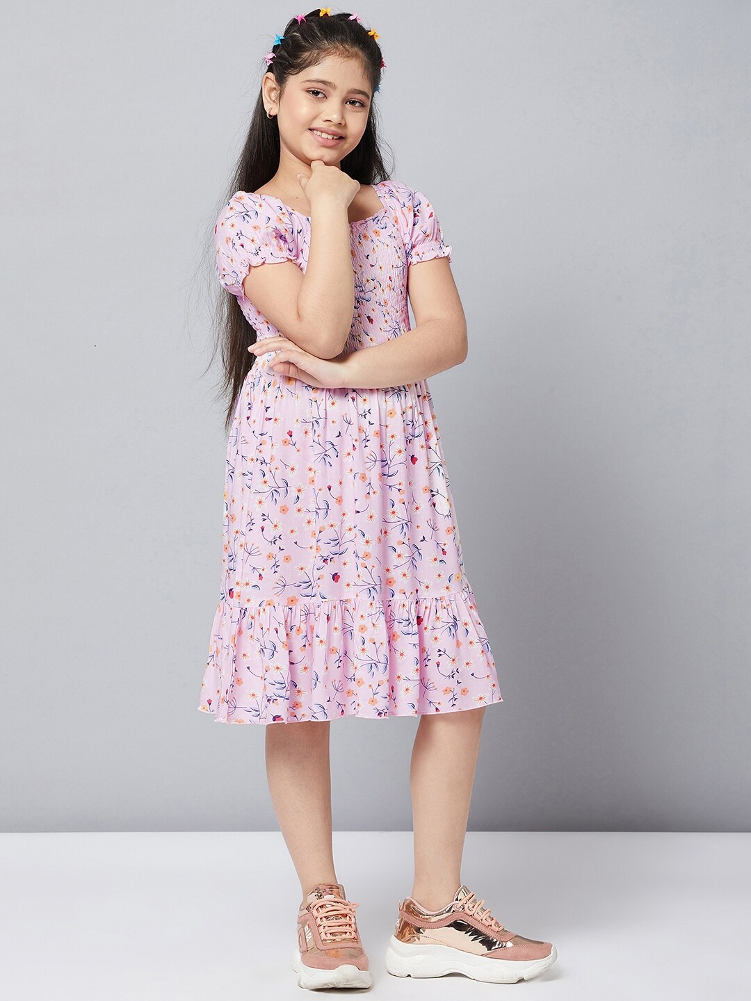 

Stylo Bug Girls Pink & Blue Floral Printed Smocked Pure Cotton Fit & Flare Dress
