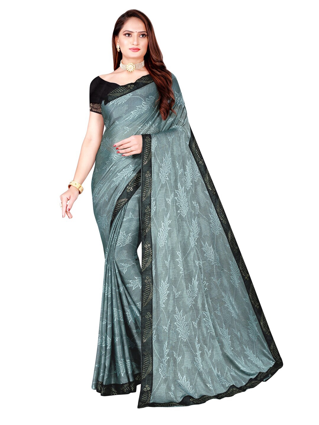 

SAADHVI Grey & Black Floral Art Silk Saree