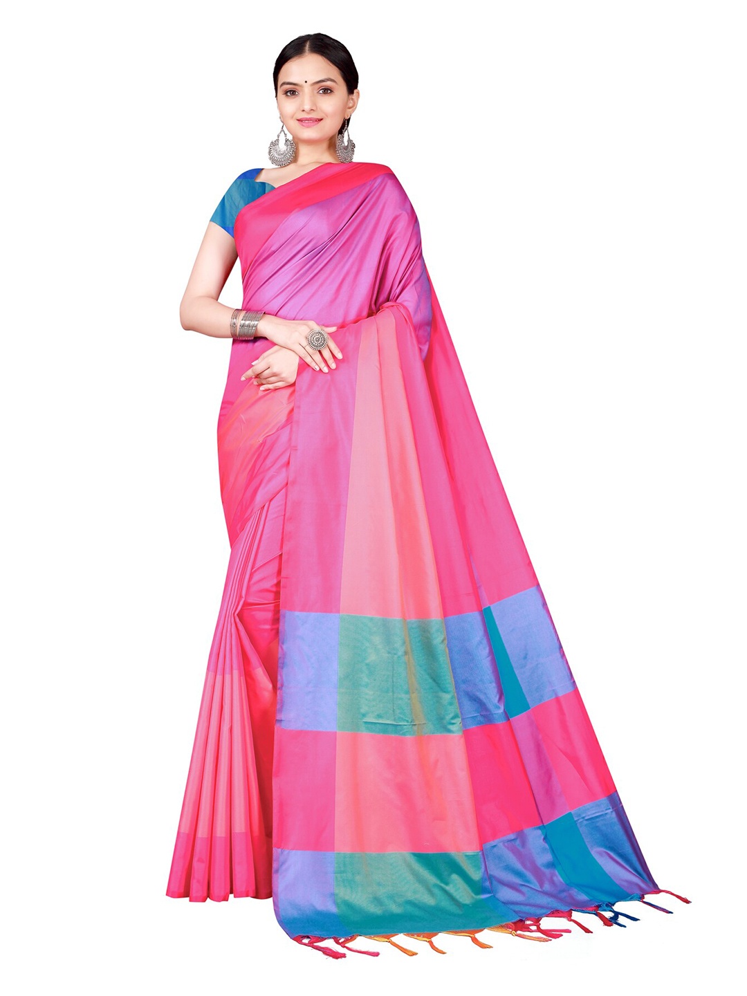 

SAADHVI Pink & Green Checked Saree