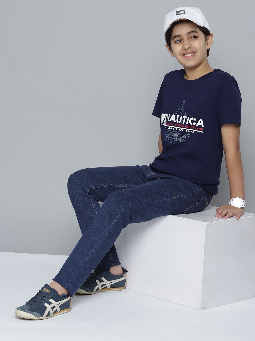 

Nautica Boys Navy Blue Slim Fit Stretchable Jeans