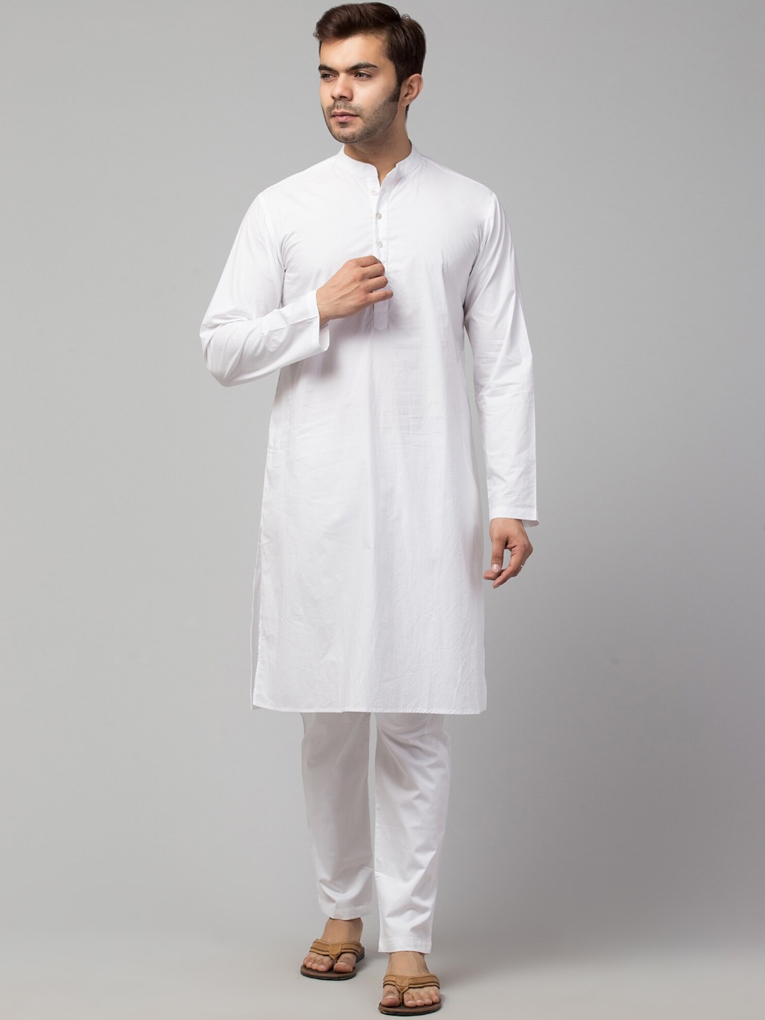 

Waahiba Men White Solid Mandarin Collar Cotton Straight Kurta