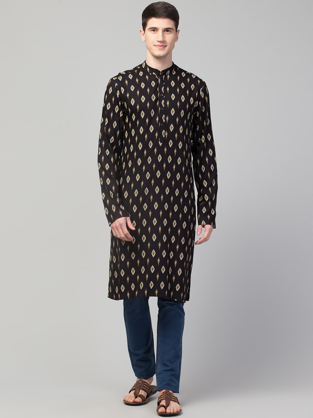 

Waahiba Men Black & Brown Ethnic Motifs Printed Mandari Collar Cotton Straight Kurta