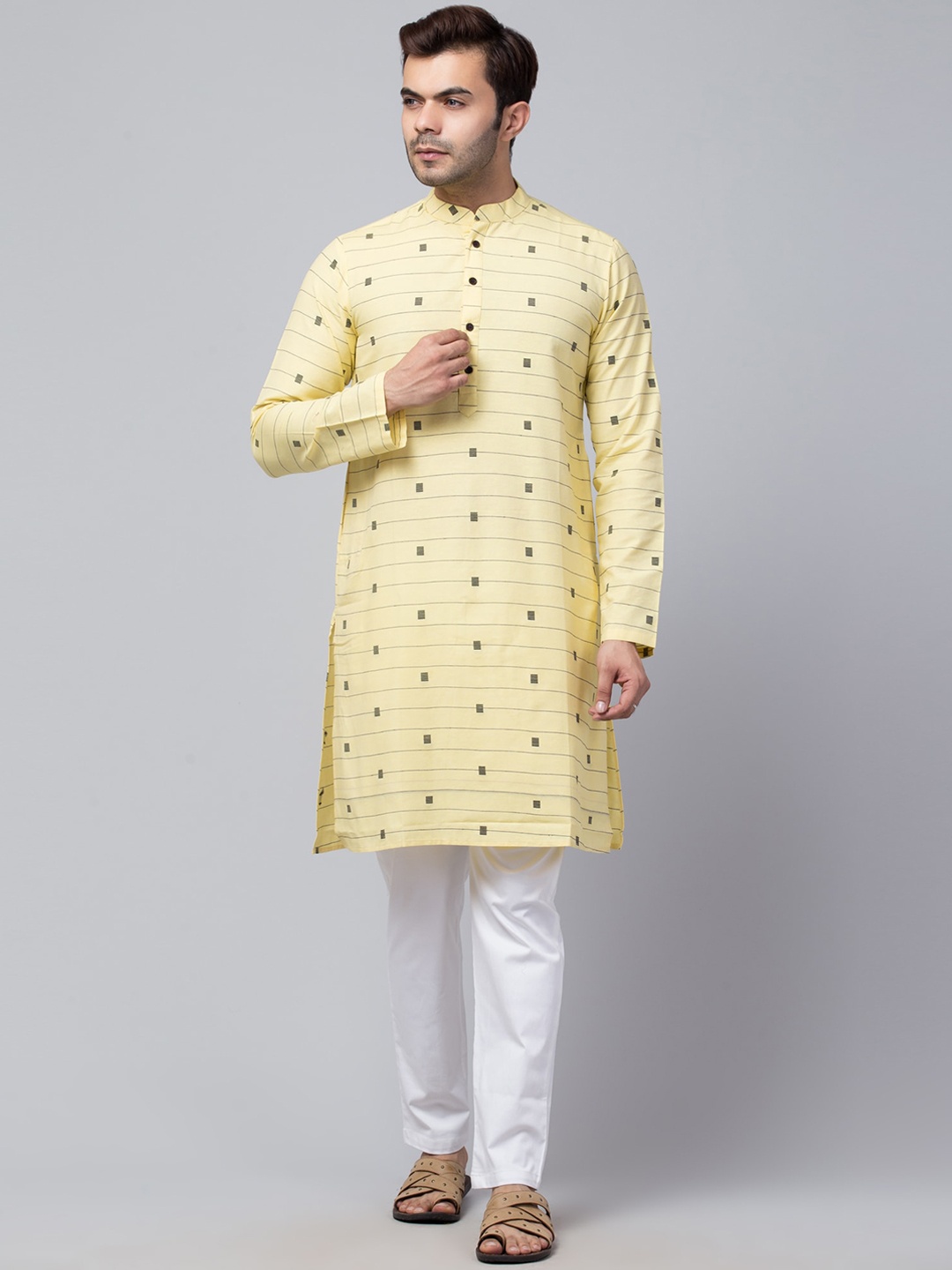 

Waahiba Men Yellow Geometric Kurta
