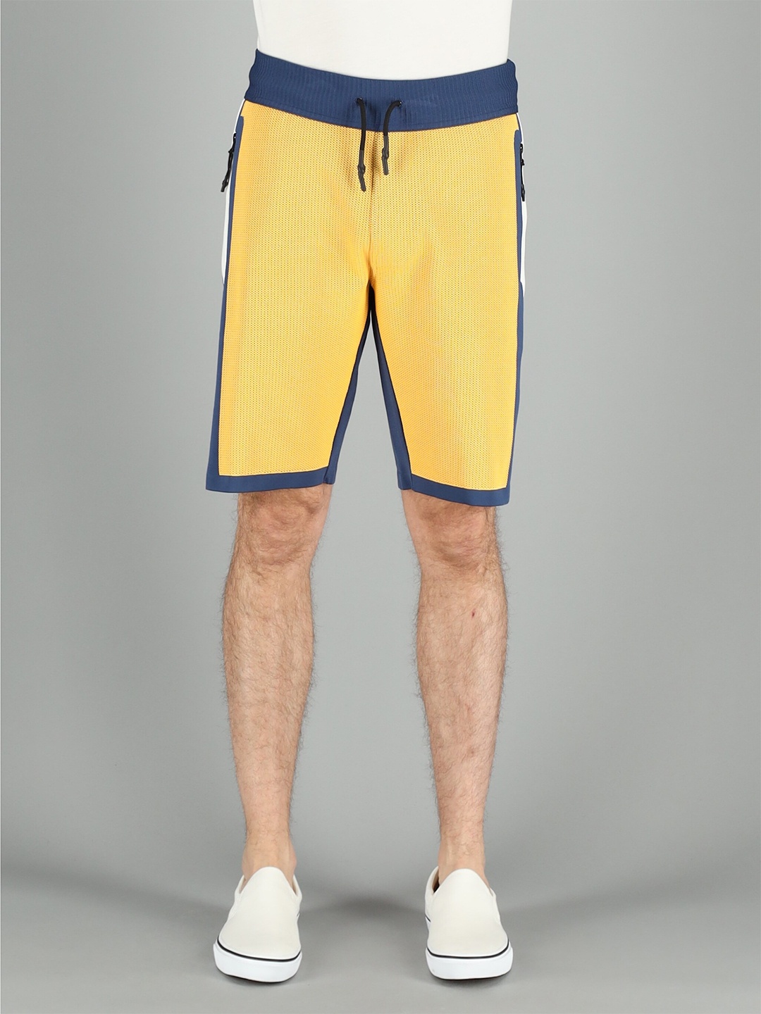 

FREESOUL Men Yellow Colourblocked Shorts