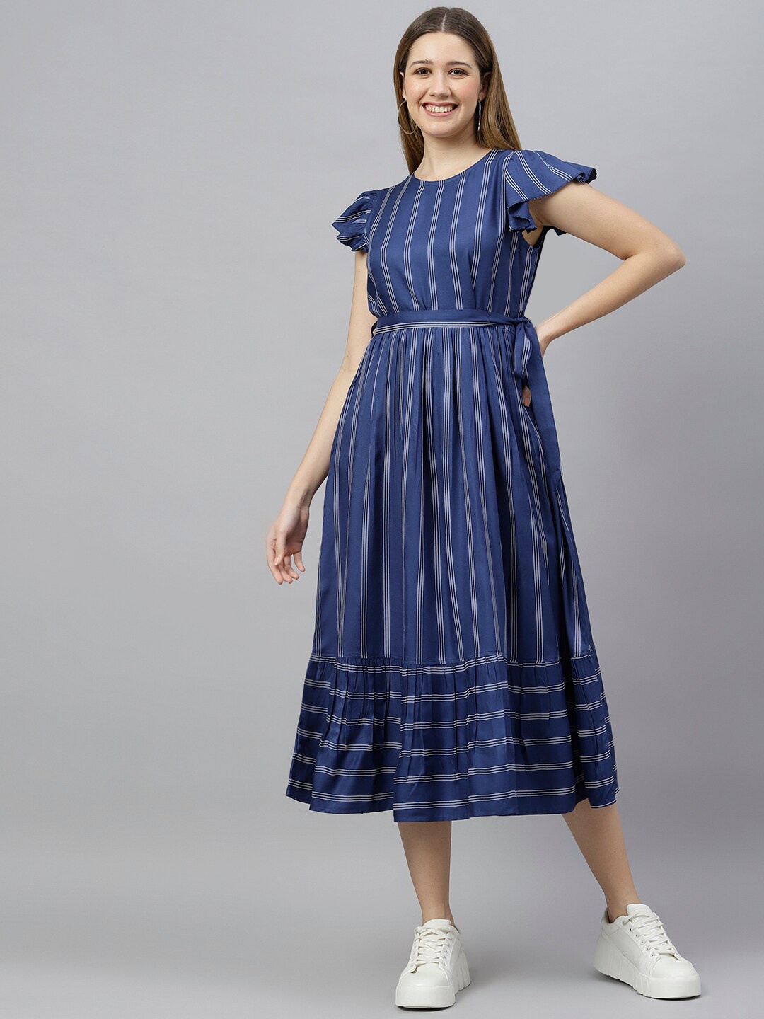 

FLAMBOYANT Women Blue & White Striped Round Neck A-line Dress