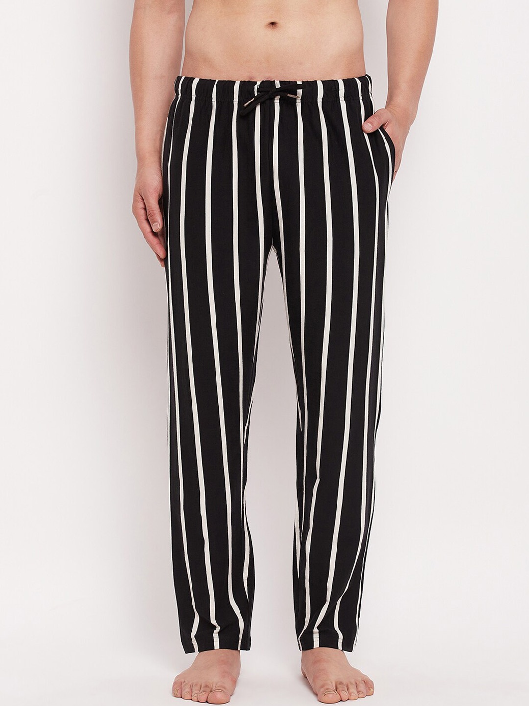 

Hypernation Men Black & White Striped Pure Cotton Knitted Lounge Pants