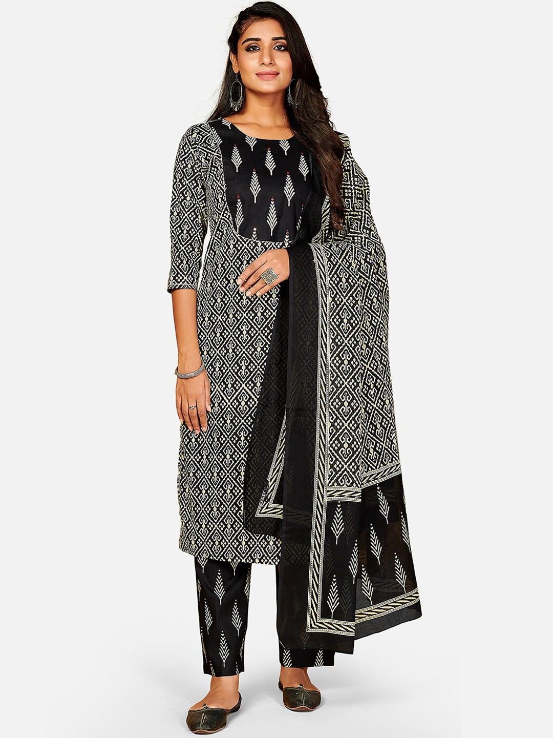 

KALINI Women Black Ethnic Motifs Printed Pure Cotton Kurti with Churidar & With Dupatta