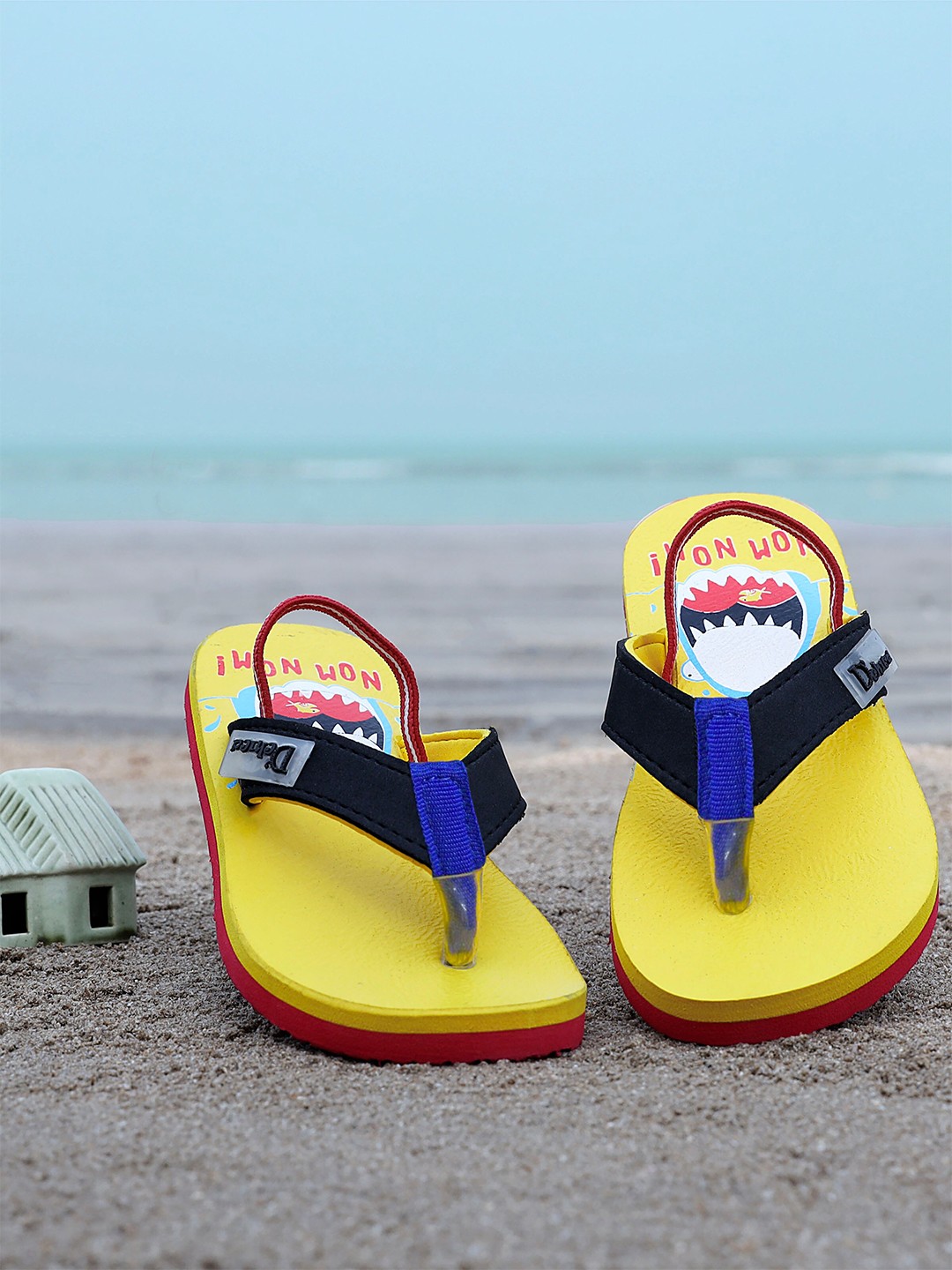 

DChica Boys Yellow & Blue Printed Flip Flops