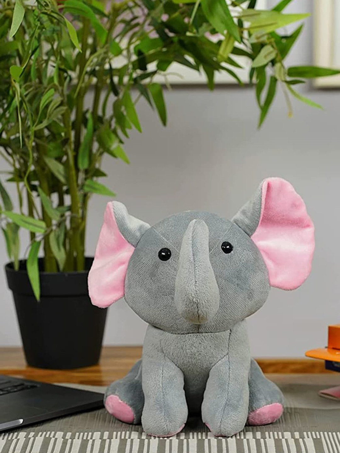 

FURRENDZ Unisex Kids Grey Friendly Elephant Soft Toy