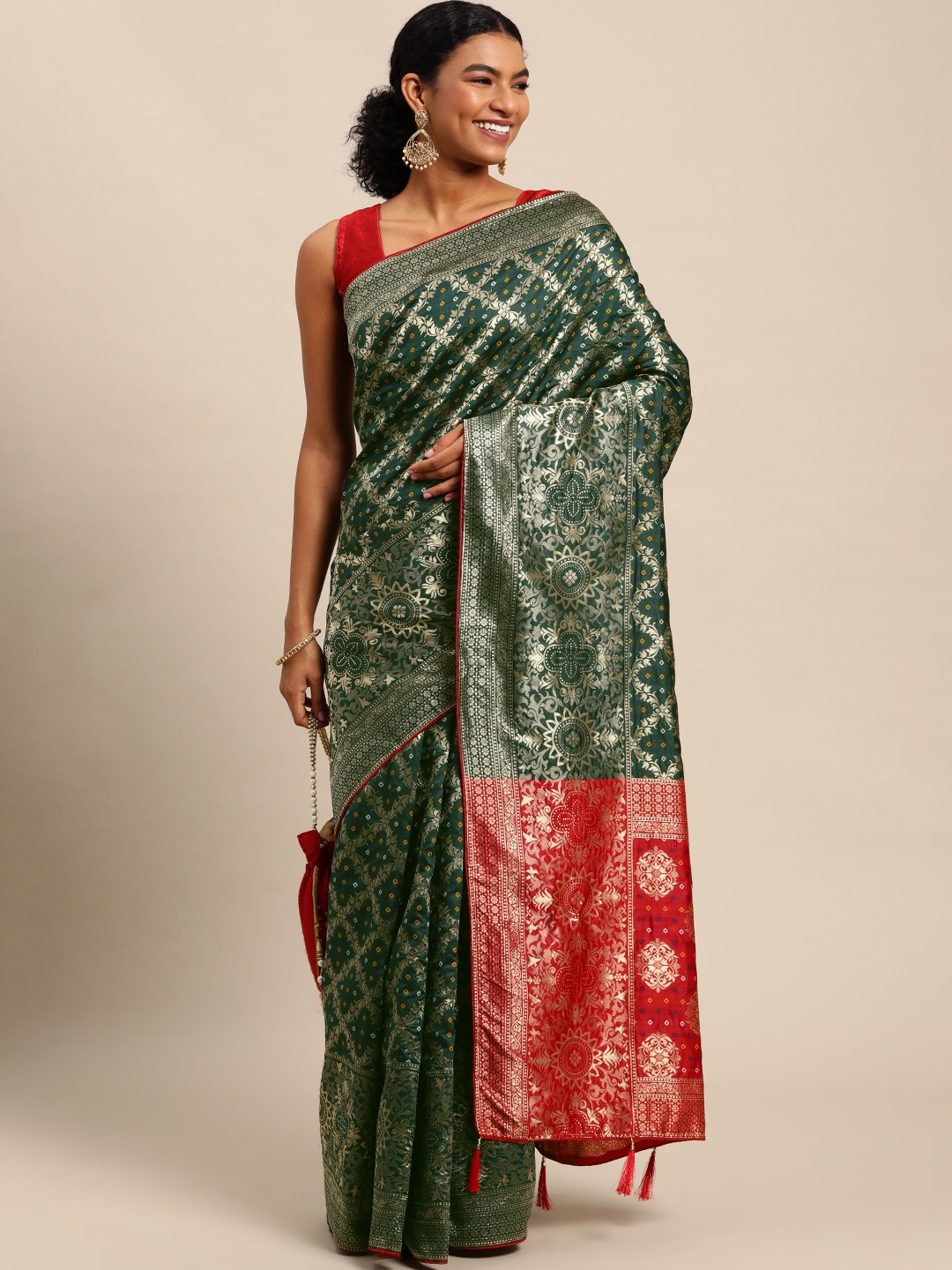 

Leeza Store Green & Golden Ethnic Motifs Zari Bandhani Saree
